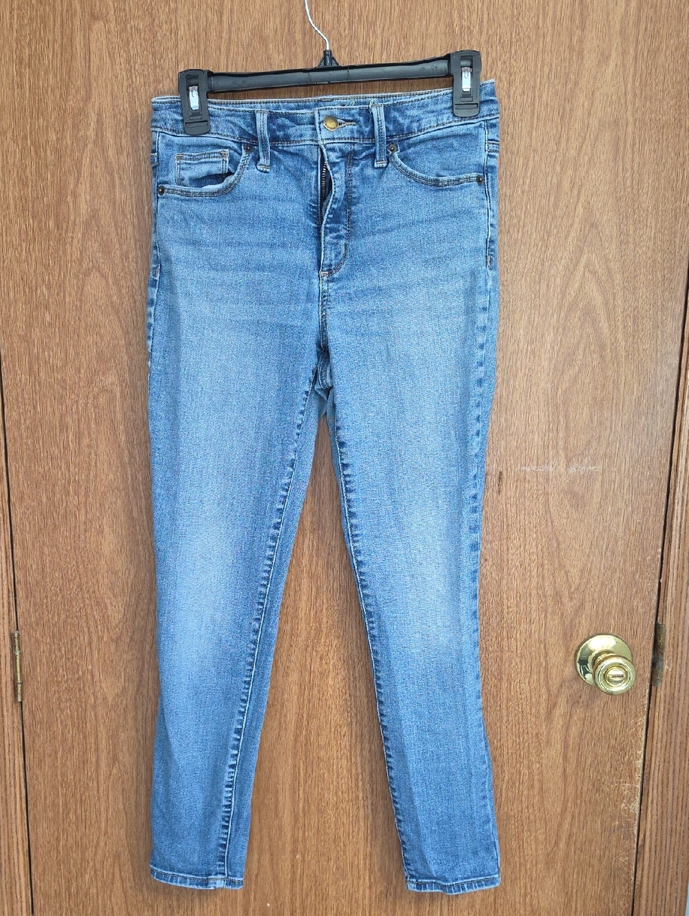 Universal Thread Light Blue Skinny Jeans